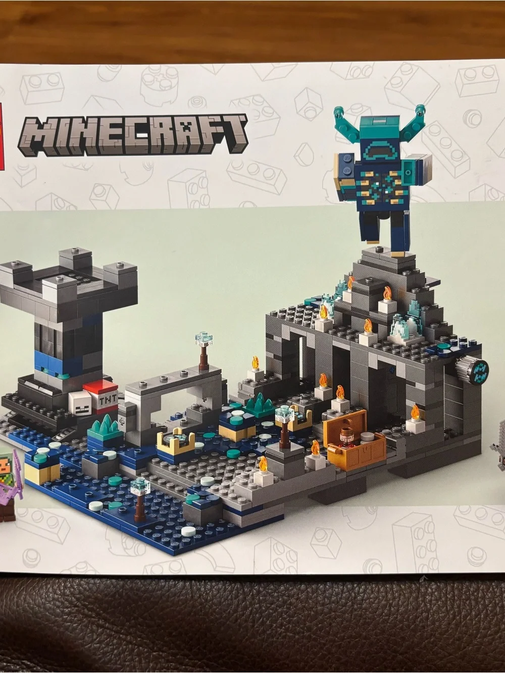 LEGO Minecraft 21246 The Deep Dark Battle set